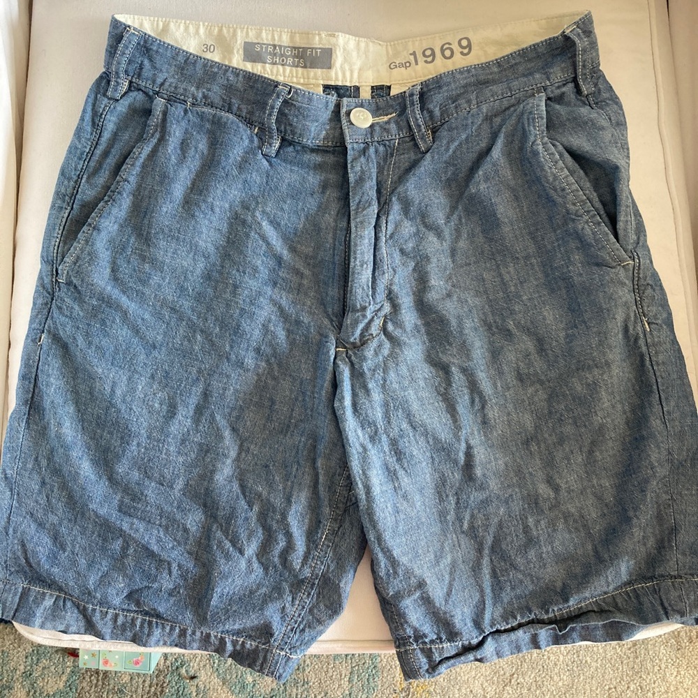 Gap men’s shorts